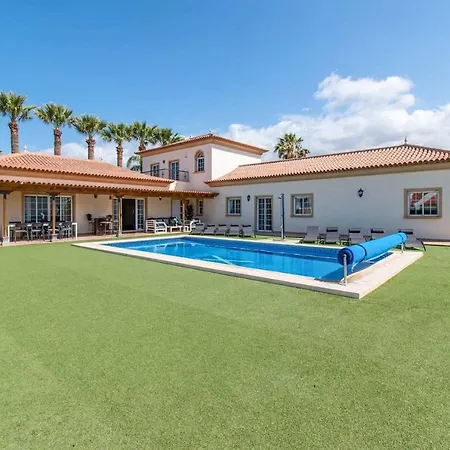 Villa Guapa *